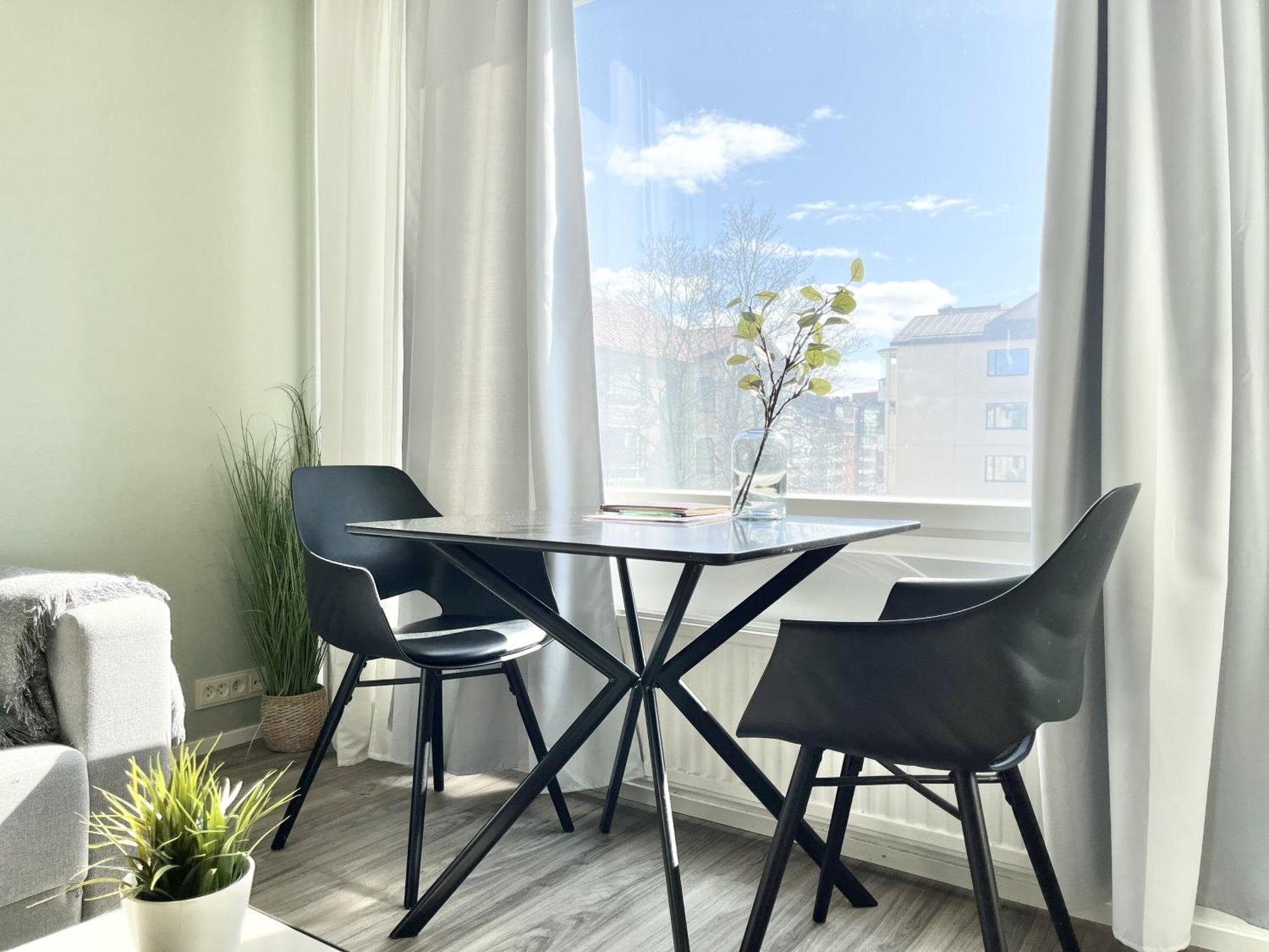 Tammer Huoneistot - City Suite 1 - Sauna, Balcony & Free Parking Тампере Екстериор снимка